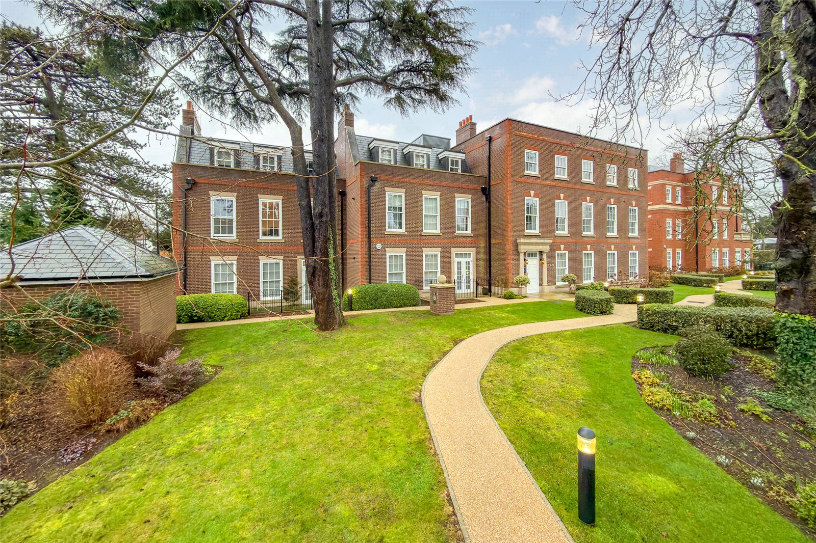 1 bed apartment for sale in Gleneagle Manor, Townsend Lane, Harpenden, Hertfordshire, AL5  - Property Image 1