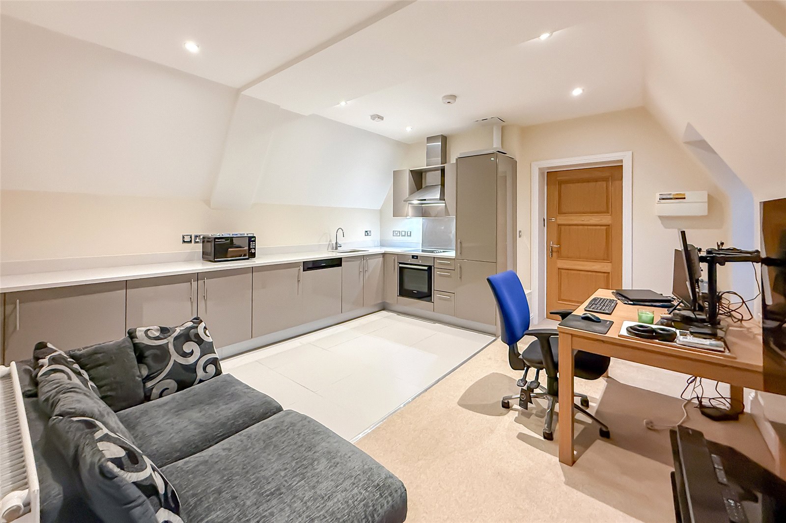 1 bed apartment for sale in Gleneagle Manor, Townsend Lane, Harpenden, Hertfordshire, AL5  - Property Image 11
