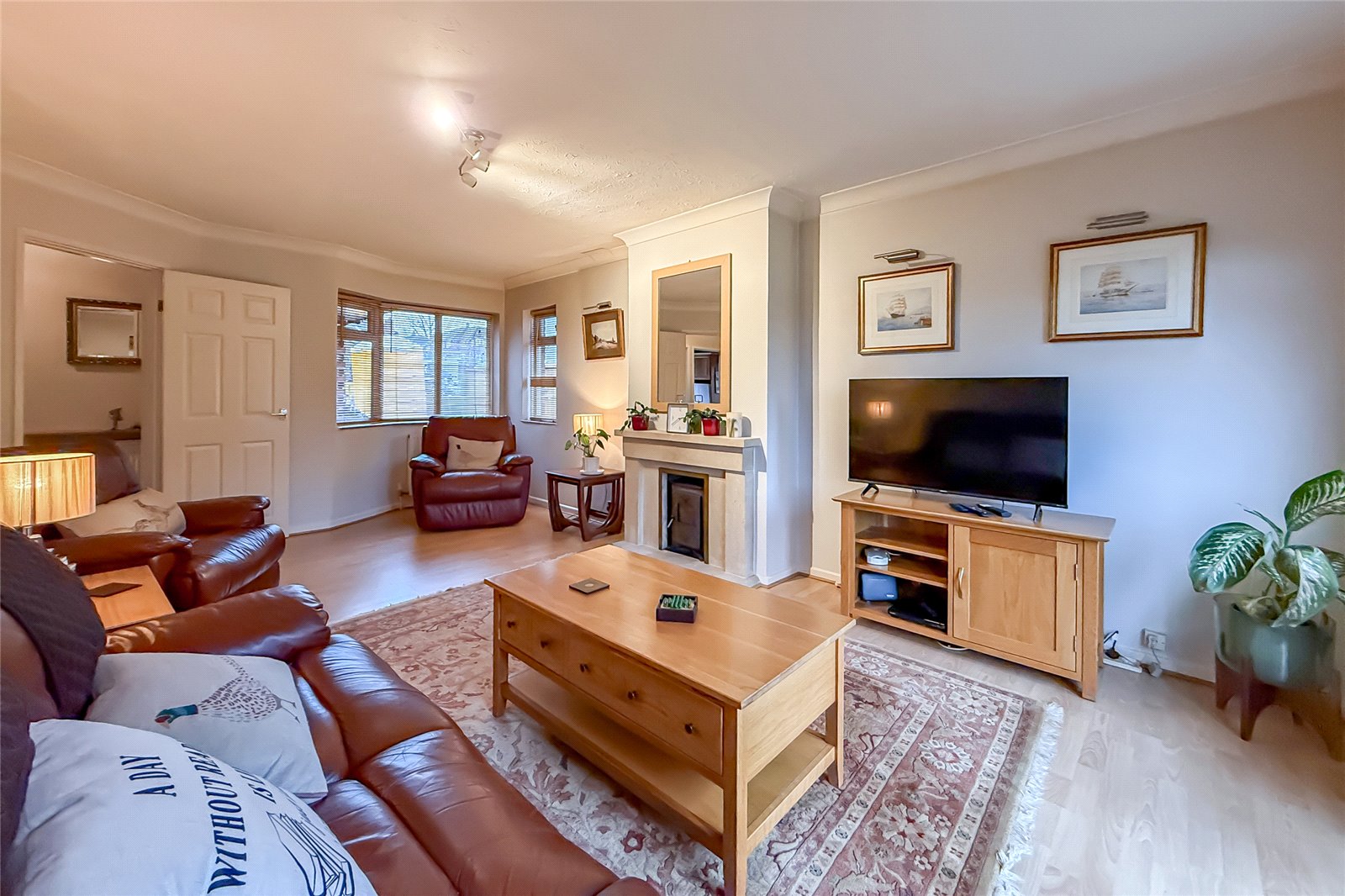 3 bed detached bungalow for sale in Park Rise, Harpenden, Hertfordshire, AL5  - Property Image 5