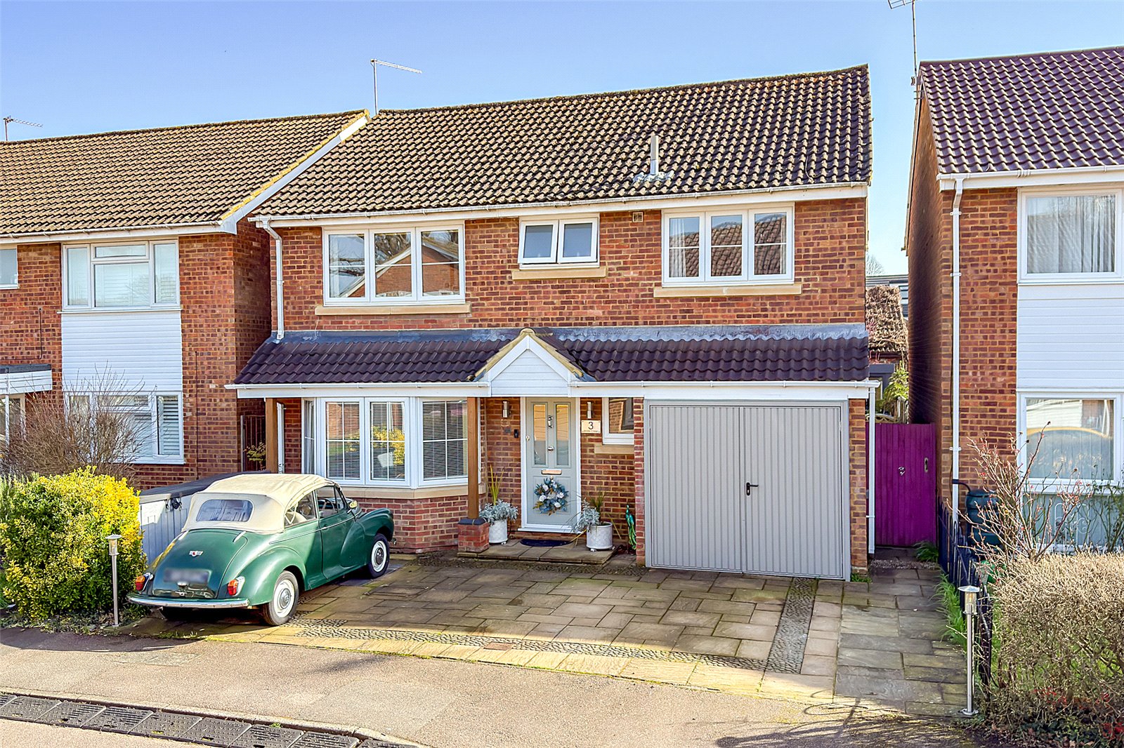 4 bed detached house for sale in Bridle Close, St. Albans, Hertfordshire, AL3  - Property Image 1