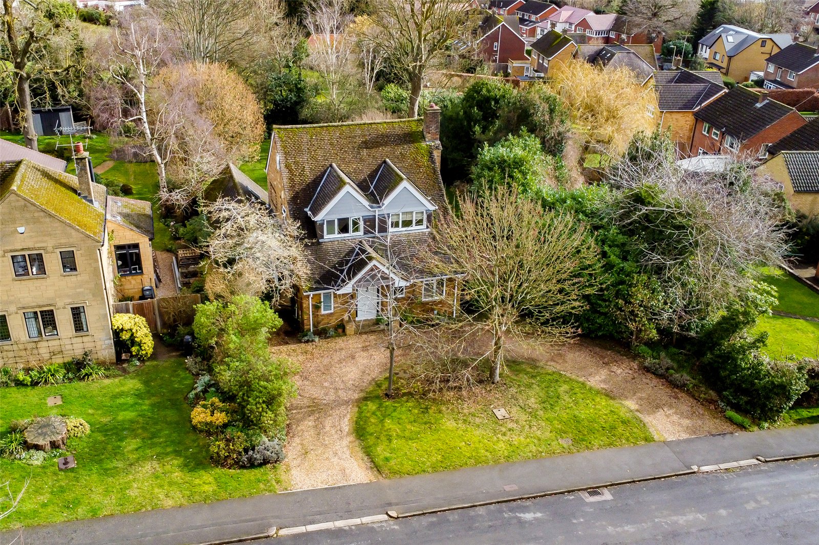 4 bed detached house for sale in Alders End Lane, Harpenden, Hertfordshire, AL5  - Property Image 13