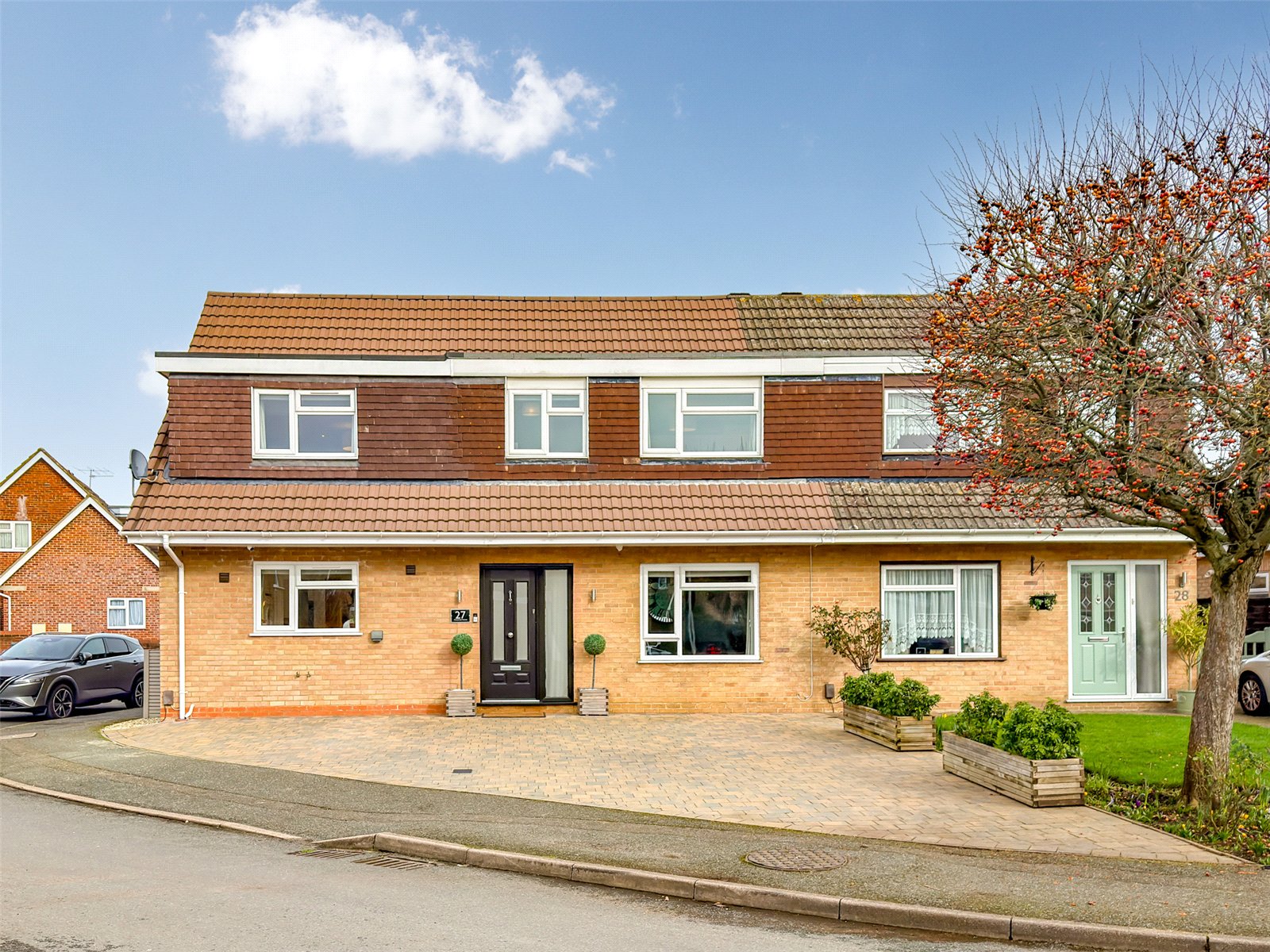 4 bed semi-detached house for sale in Chesterton Avenue, Harpenden, Hertfordshire, AL5 - Property Image 3