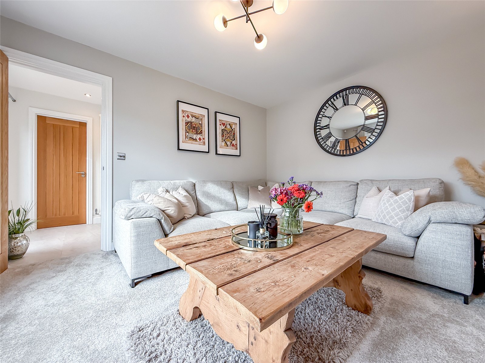 4 bed semi-detached house for sale in Chesterton Avenue, Harpenden, Hertfordshire, AL5 - Property Image 2