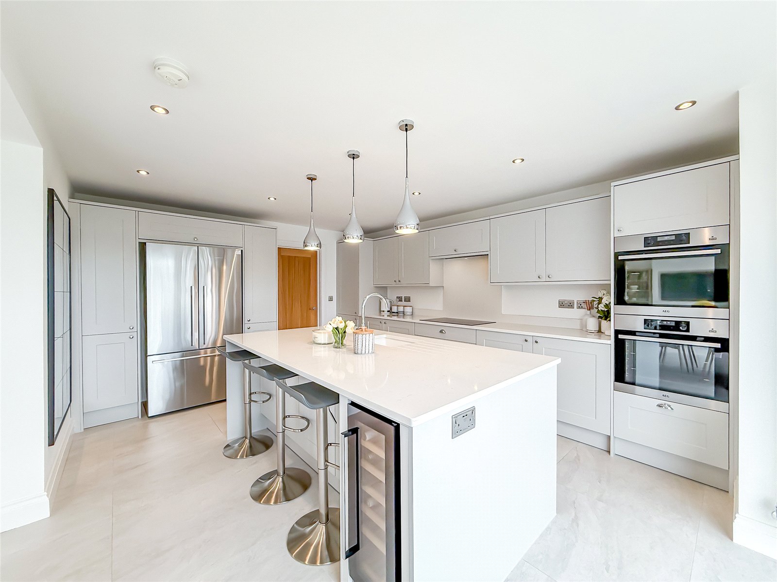 4 bed semi-detached house for sale in Chesterton Avenue, Harpenden, Hertfordshire, AL5 - Property Image 5