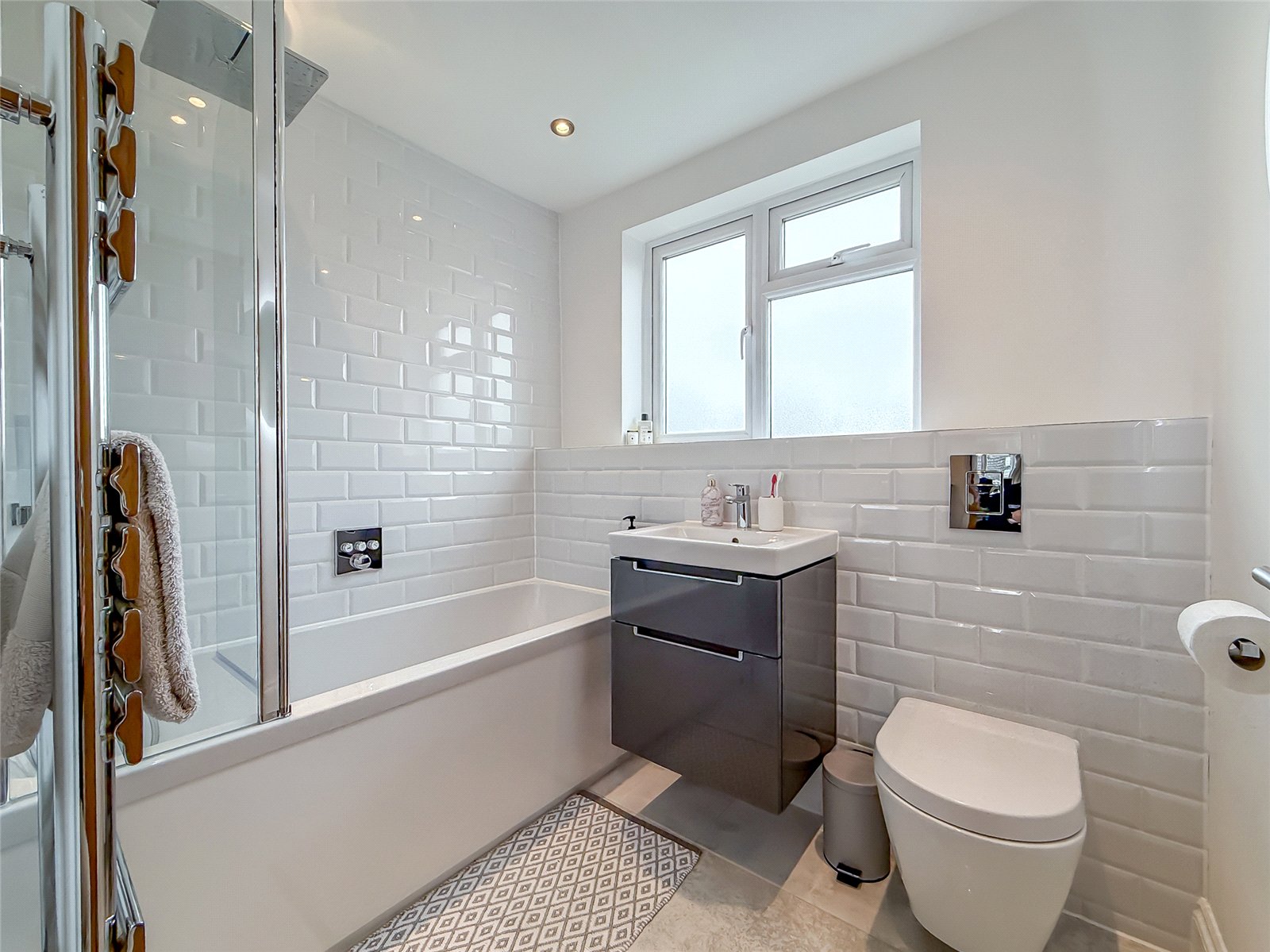4 bed semi-detached house for sale in Chesterton Avenue, Harpenden, Hertfordshire, AL5 - Property Image 12