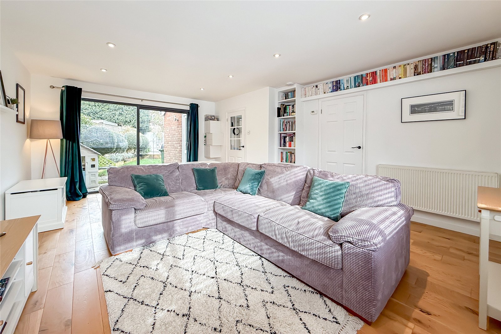 3 bed terraced house for sale in Eastmoor Park, Harpenden, Hertfordshire, AL5 - Property Image 2
