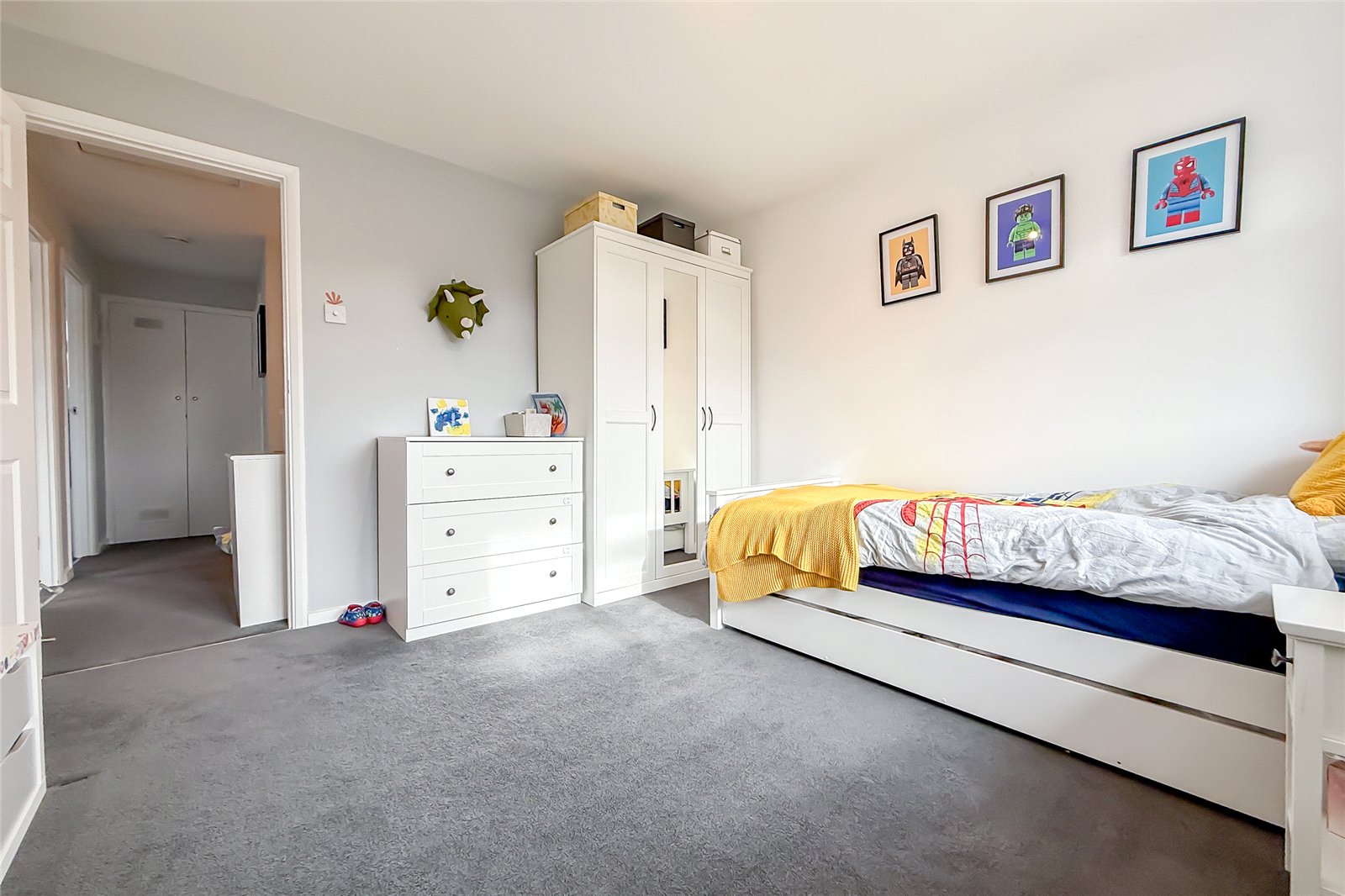 3 bed terraced house for sale in Eastmoor Park, Harpenden, Hertfordshire, AL5 - Property Image 17