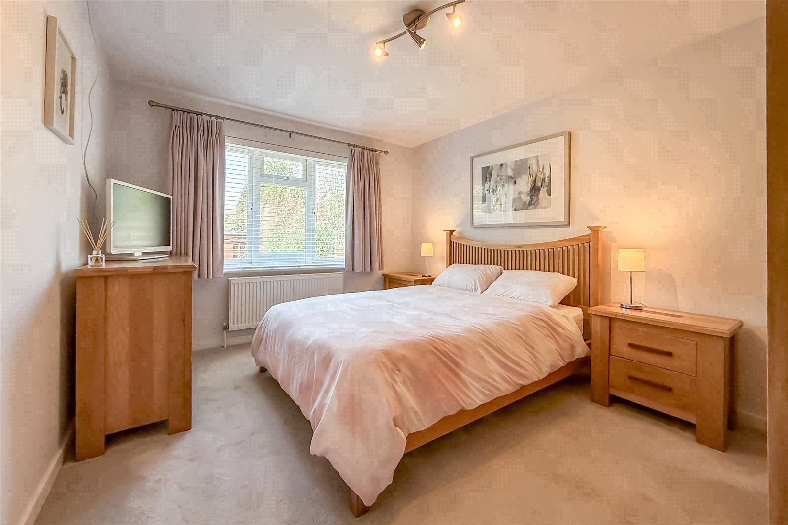 4 bed semi-detached house for sale in The Pleasance, Harpenden, Hertfordshire, AL5  - Property Image 7