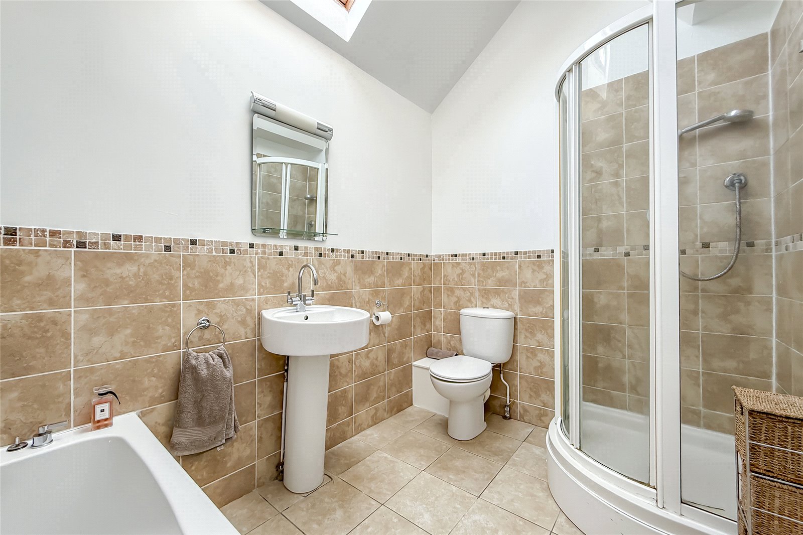 4 bed semi-detached house for sale in The Pleasance, Harpenden, Hertfordshire, AL5  - Property Image 9