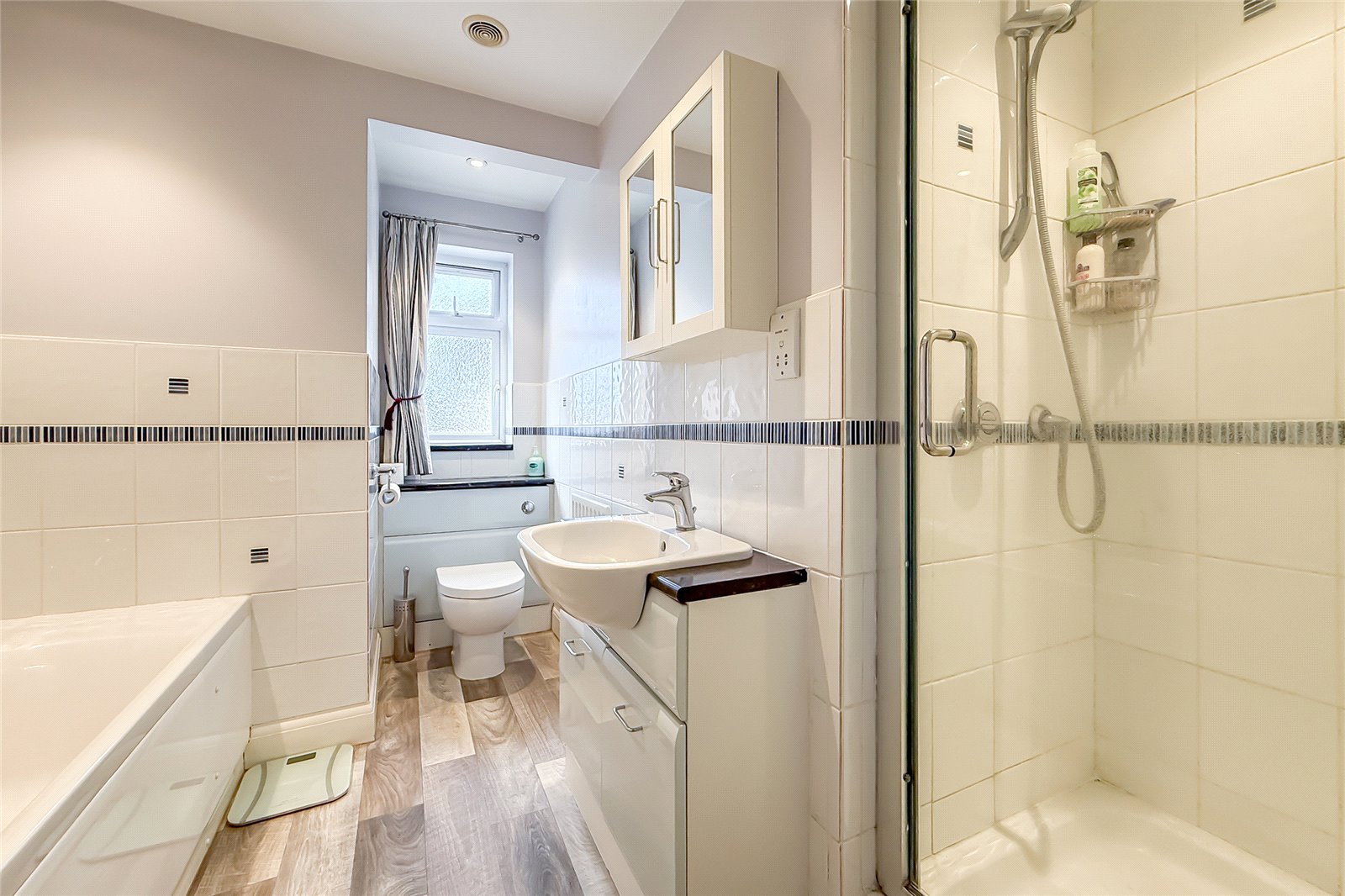4 bed semi-detached house for sale in Connaught Road, Harpenden, Hertfordshire, AL5  - Property Image 10