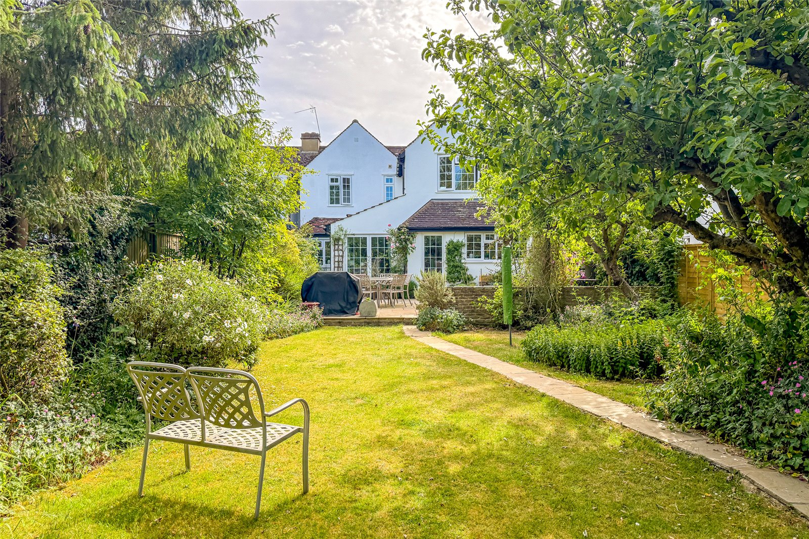 4 bed semi-detached house for sale in Connaught Road, Harpenden, Hertfordshire, AL5  - Property Image 12