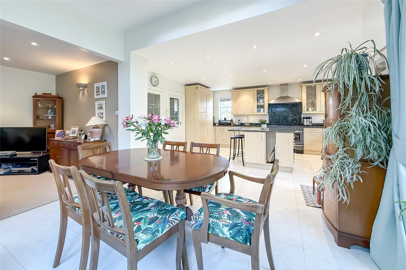 4 bed semi-detached house for sale in Connaught Road, Harpenden, Hertfordshire, AL5  - Property Image 20
