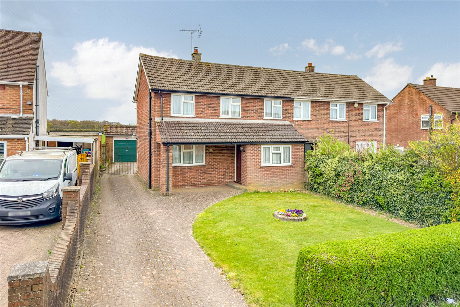 3 bed semi-detached house for sale in Front Street, Slip End, Bedfordshire, LU1  - Property Image 1