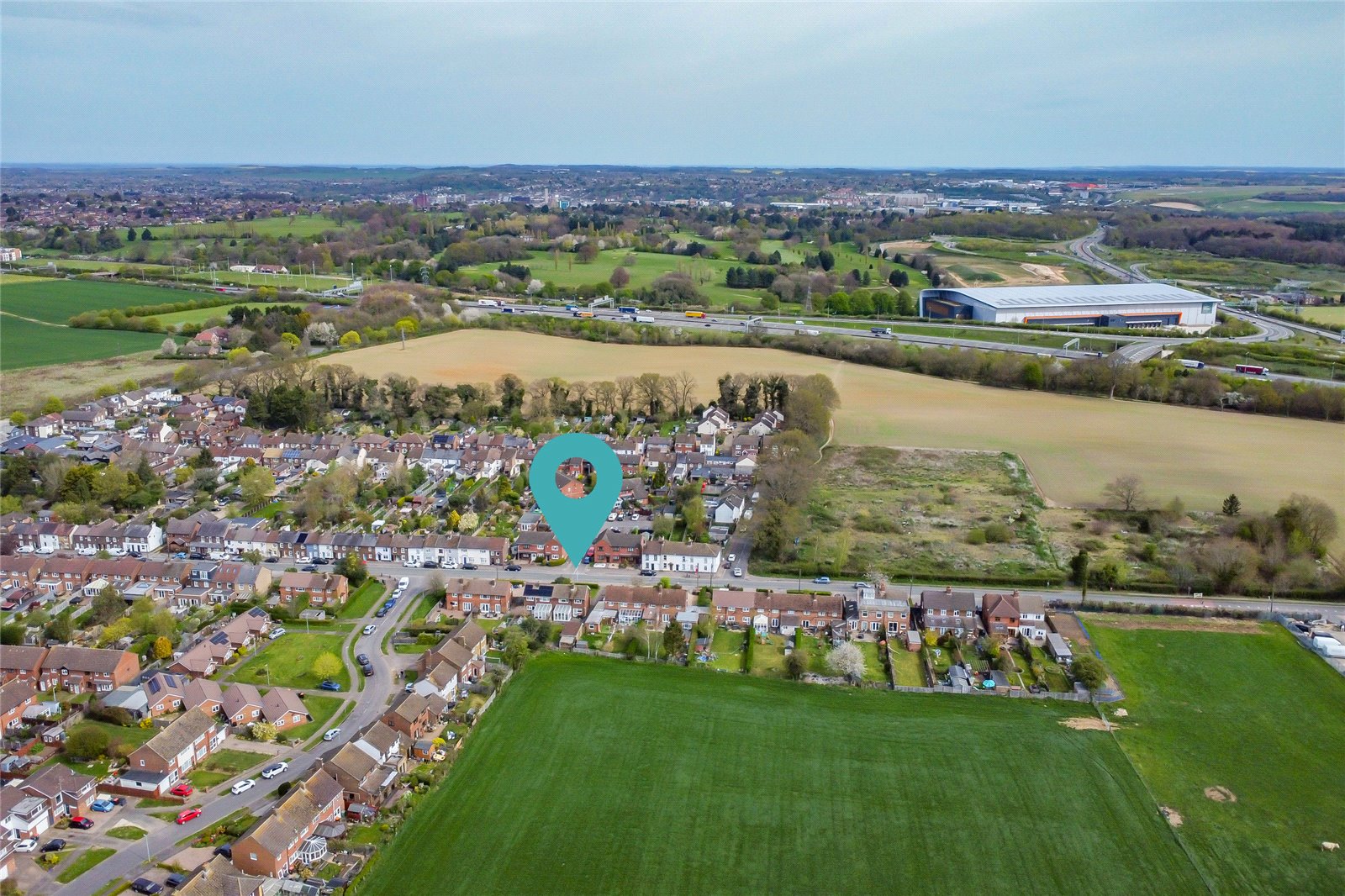 3 bed semi-detached house for sale in Front Street, Slip End, Bedfordshire, LU1  - Property Image 14