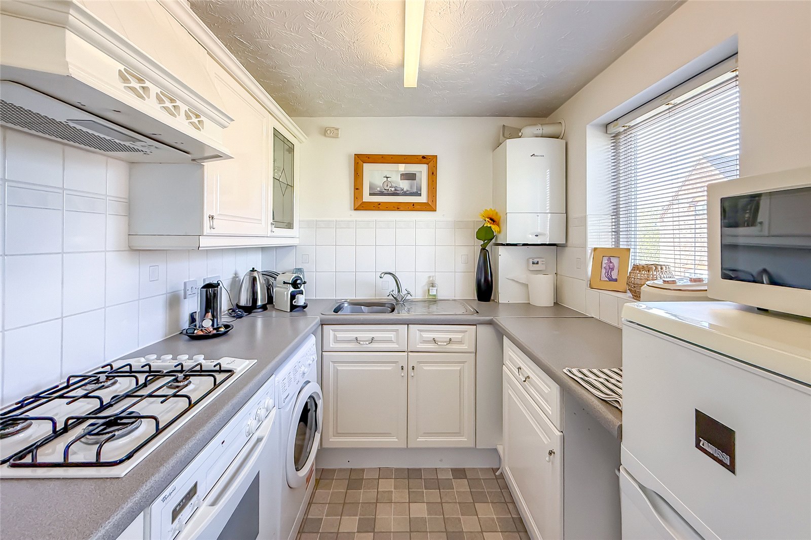 1 bed apartment for sale in Poets Court, Milton Road, Harpenden, Hertfordshire, AL5  - Property Image 5
