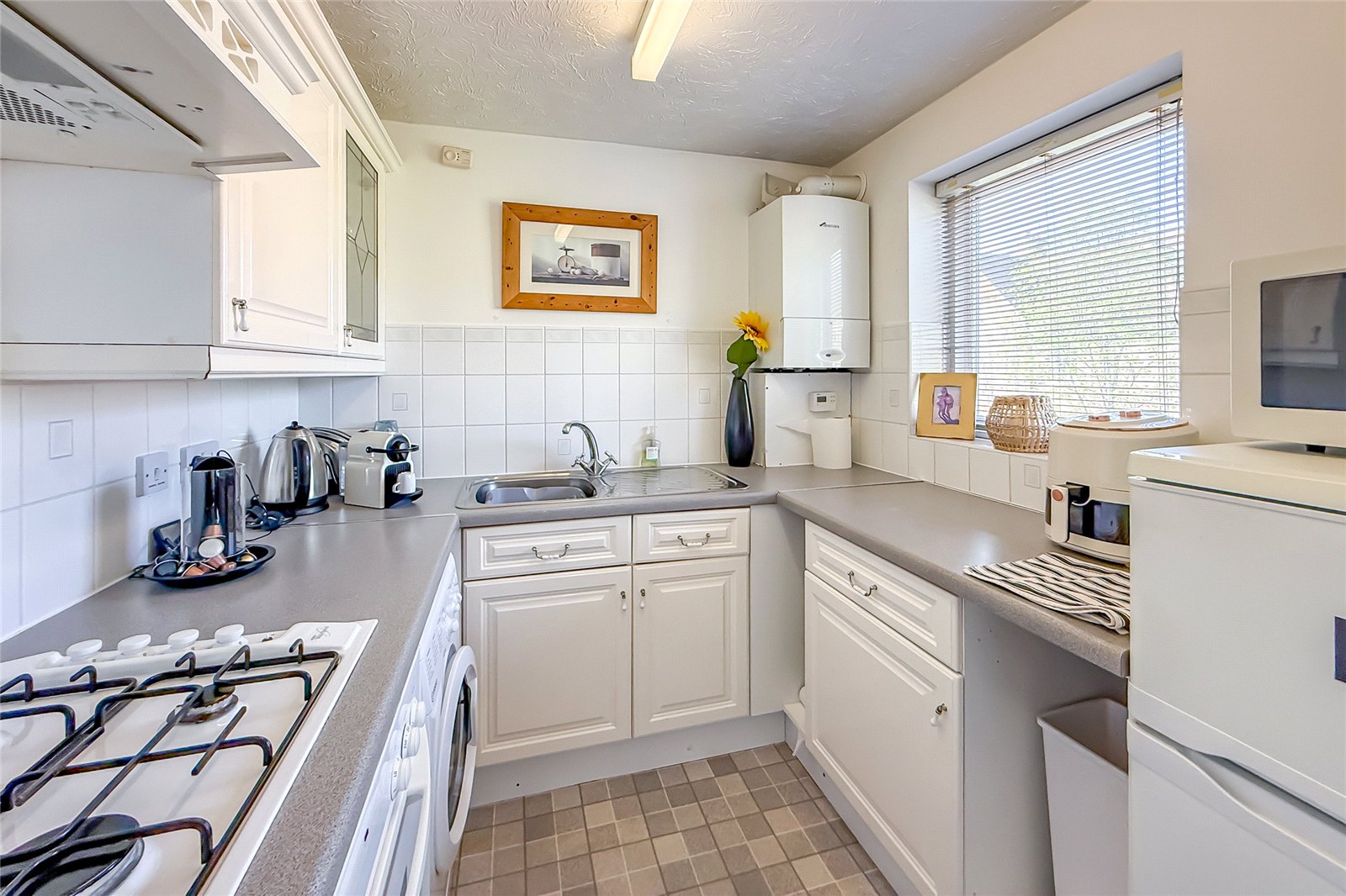 1 bed apartment for sale in Poets Court, Milton Road, Harpenden, Hertfordshire, AL5  - Property Image 12