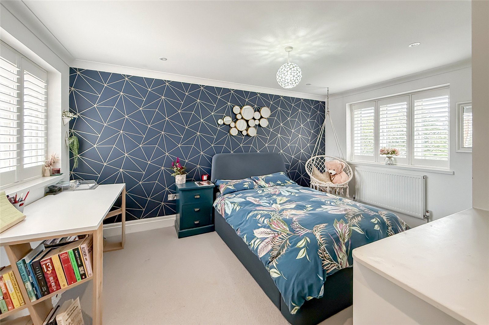 4 bed detached house for sale in Ashley Gardens, Harpenden, Hertfordshire, AL5  - Property Image 8