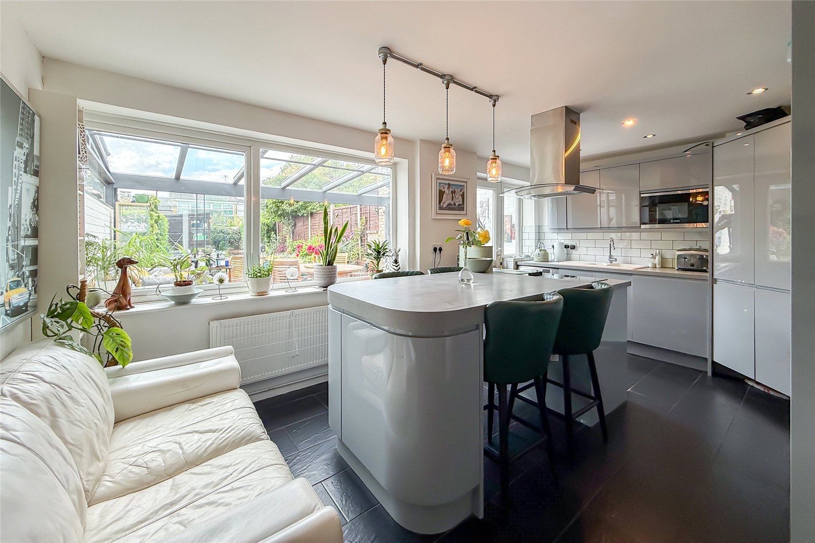 3 bed terraced house for sale in Willow Way, Harpenden, Hertfordshire, AL5 - Property Image 5