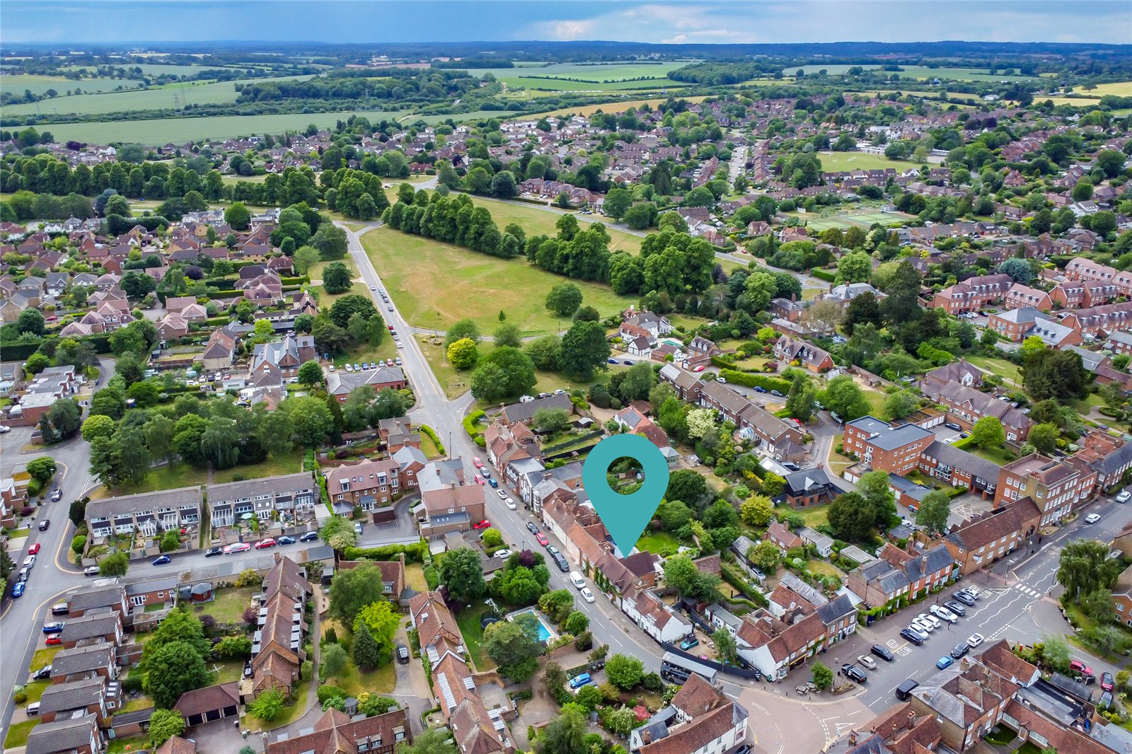 4 bed terraced house for sale in Fish Street, Redbourn, Hertfordshire, AL3  - Property Image 15