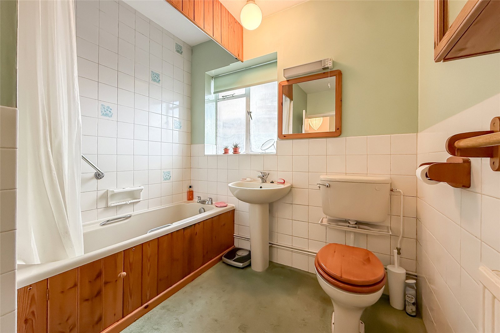 3 bed detached bungalow for sale in Paddock Wood, Harpenden, Hertfordshire, AL5 - Property Image 9