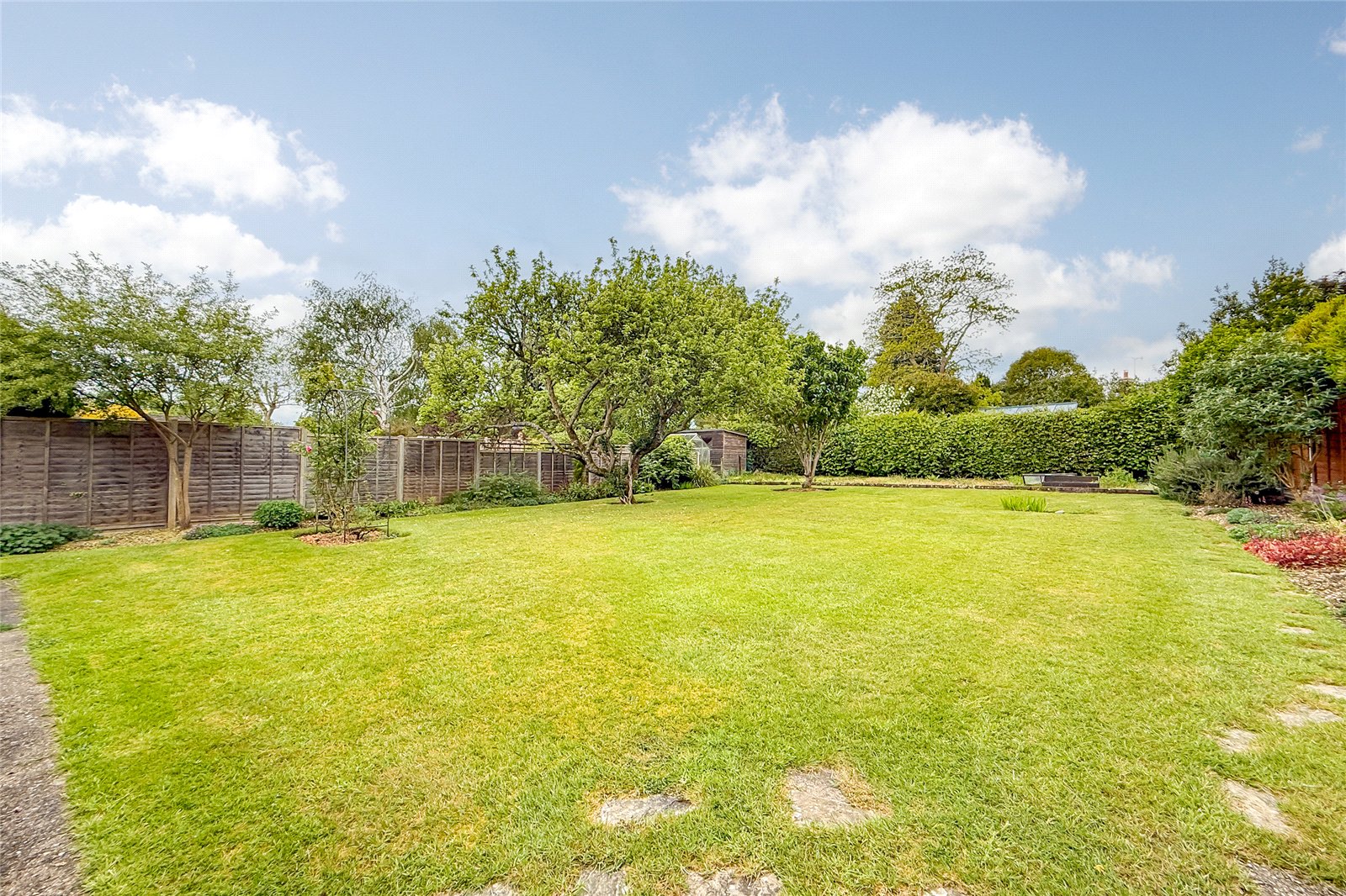 3 bed detached bungalow for sale in Paddock Wood, Harpenden, Hertfordshire, AL5 - Property Image 11