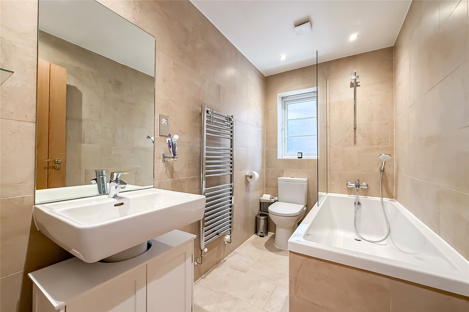 5 bed detached house for sale in Miley Close, Harpenden, Hertfordshire, AL5 - Property Image 10