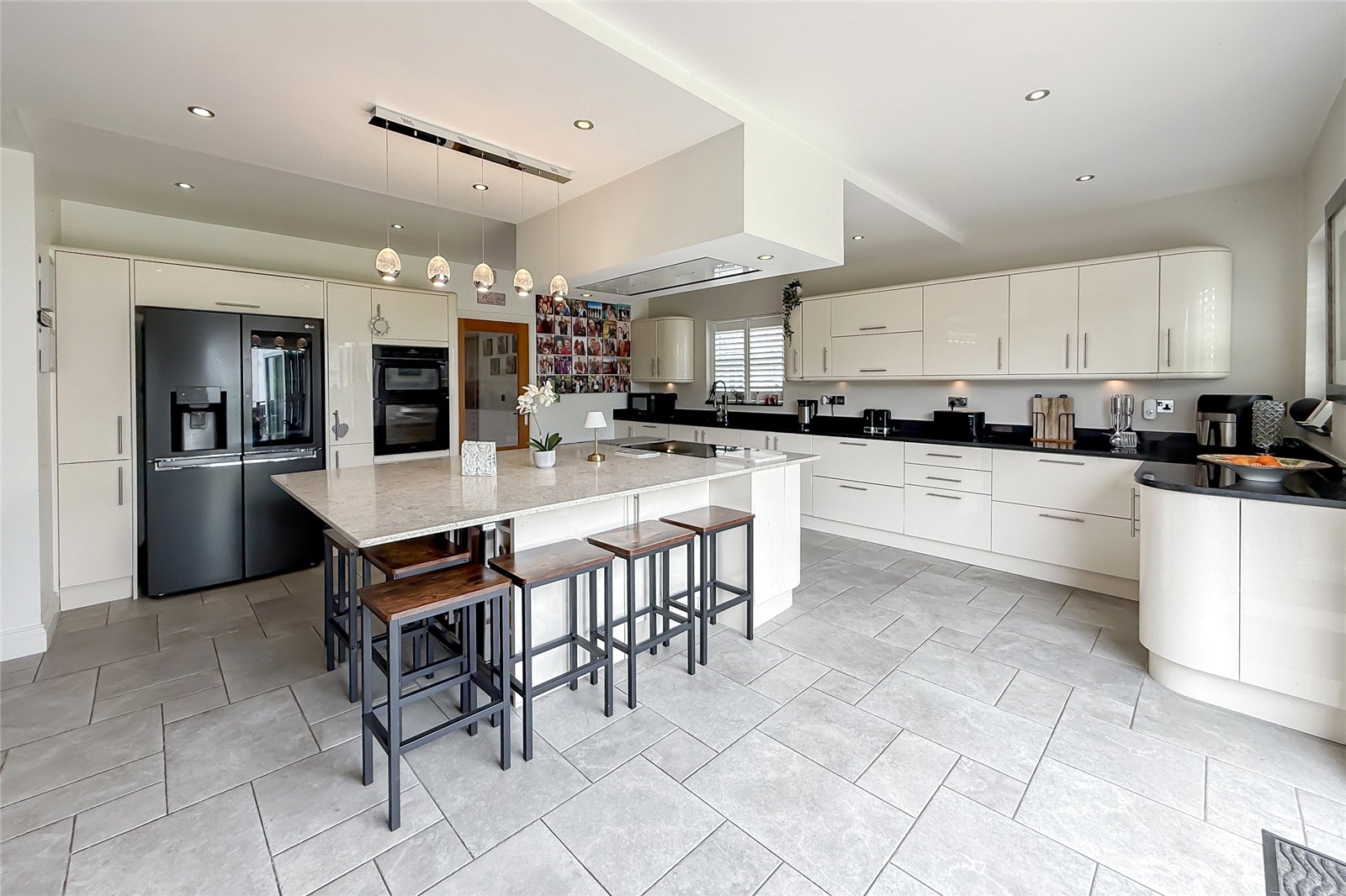 4 bed detached house for sale in Common Road, Kensworth, Bedfordshire, LU6  - Property Image 17