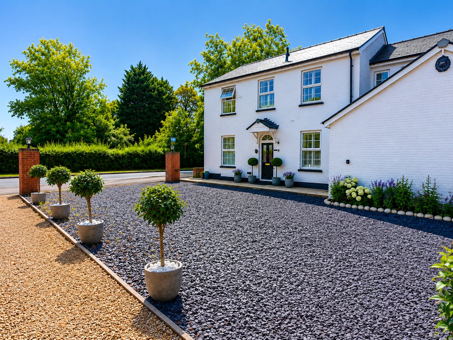4 bed detached house for sale in Common Road, Kensworth, Bedfordshire, LU6  - Property Image 4