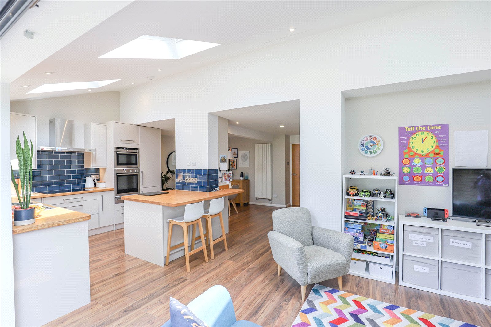 3 bed semi-detached house for sale in Cranbourne Drive, Harpenden, Hertfordshire, AL5 - Property Image 7