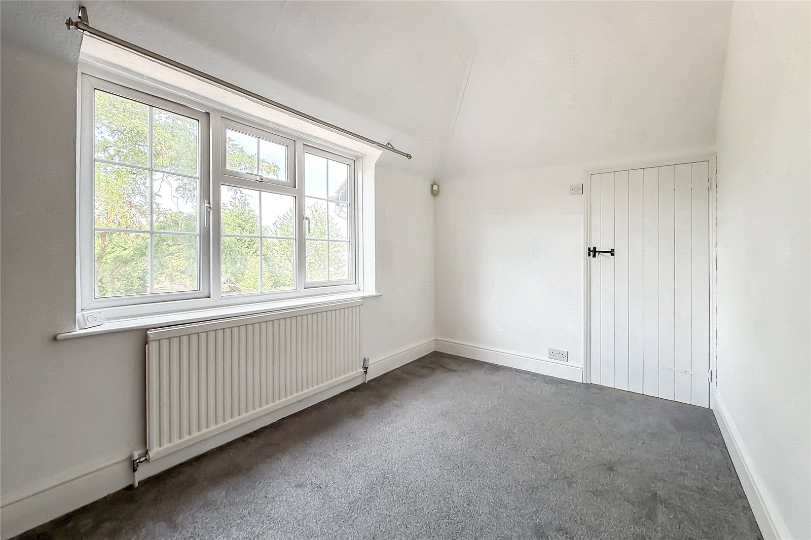 4 bed detached house for sale in Park Hill, Harpenden, Hertfordshire, AL5 - Property Image 19
