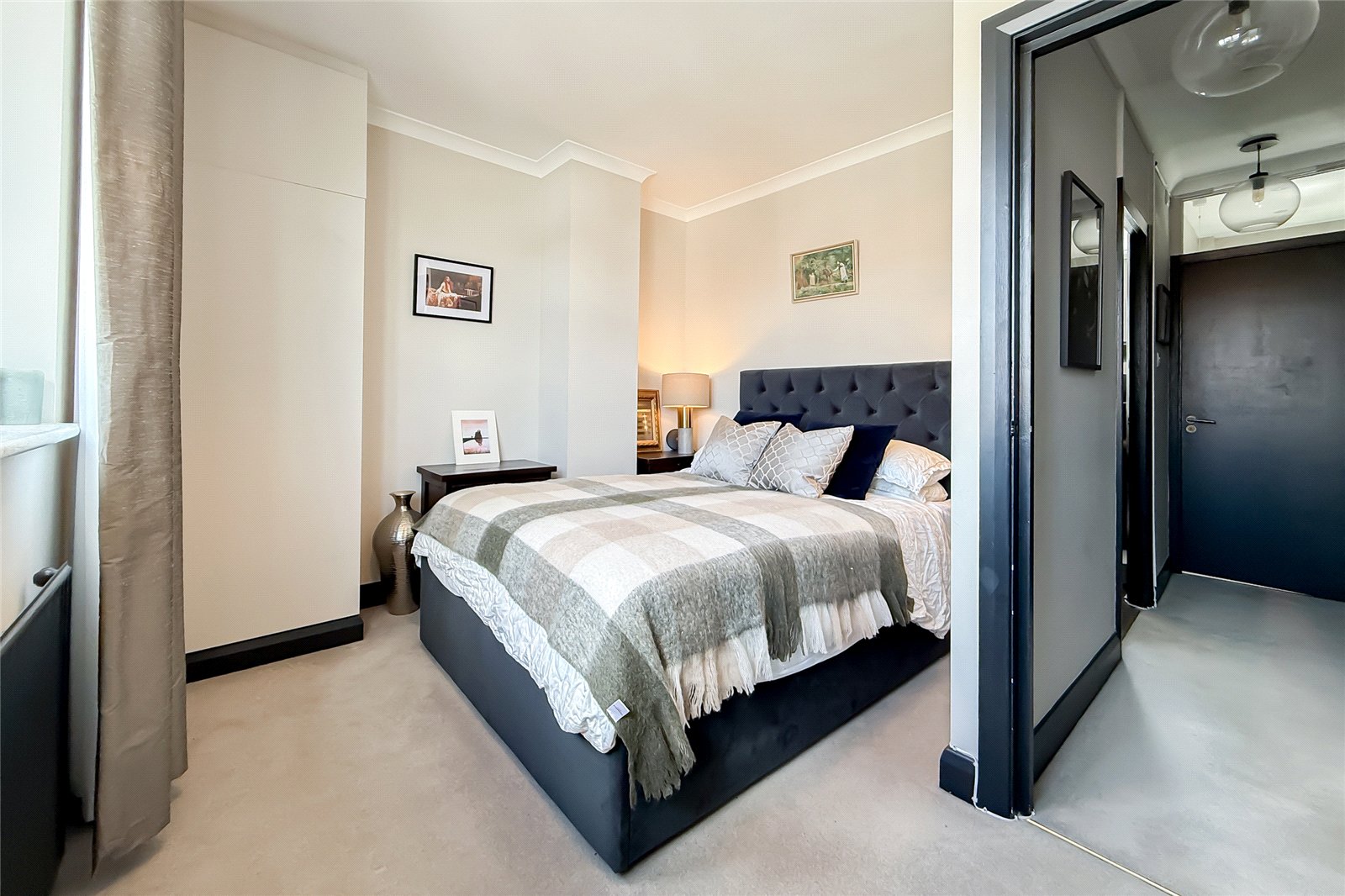 3 bed terraced house for sale in Weybourne Close, Harpenden, Hertfordshire, AL5 - Property Image 8