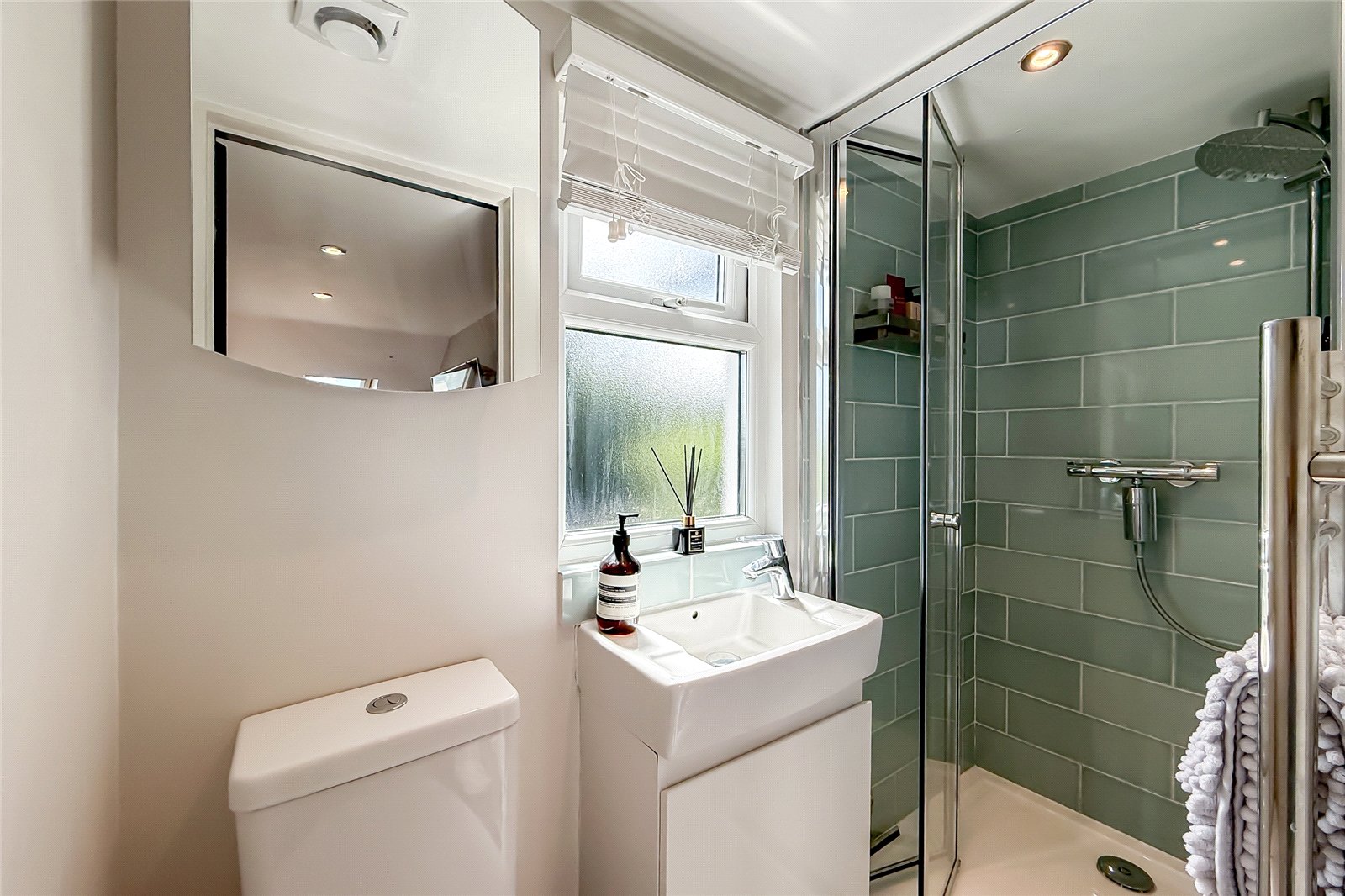 3 bed terraced house for sale in Weybourne Close, Harpenden, Hertfordshire, AL5 - Property Image 9