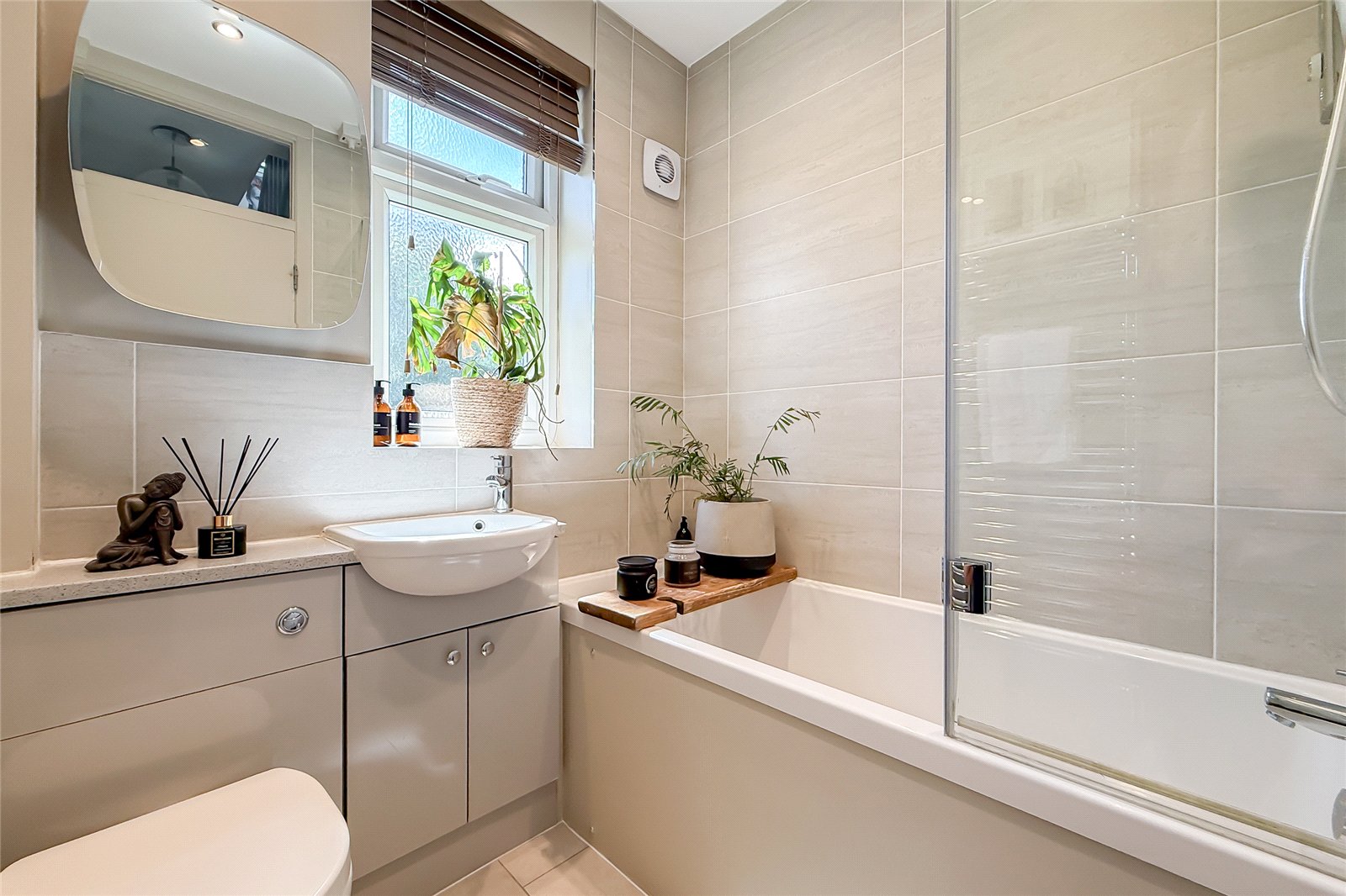 3 bed terraced house for sale in Weybourne Close, Harpenden, Hertfordshire, AL5 - Property Image 12