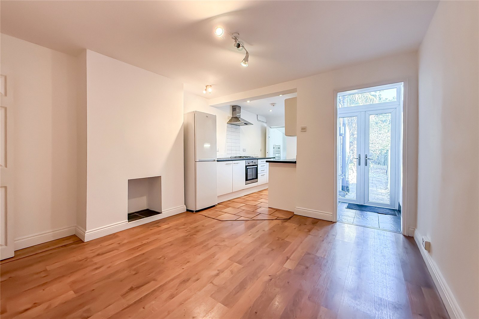 3 bed terraced house for sale in Astley Road, Hemel Hempstead, Hertfordshire, HP1 - Property Image 3