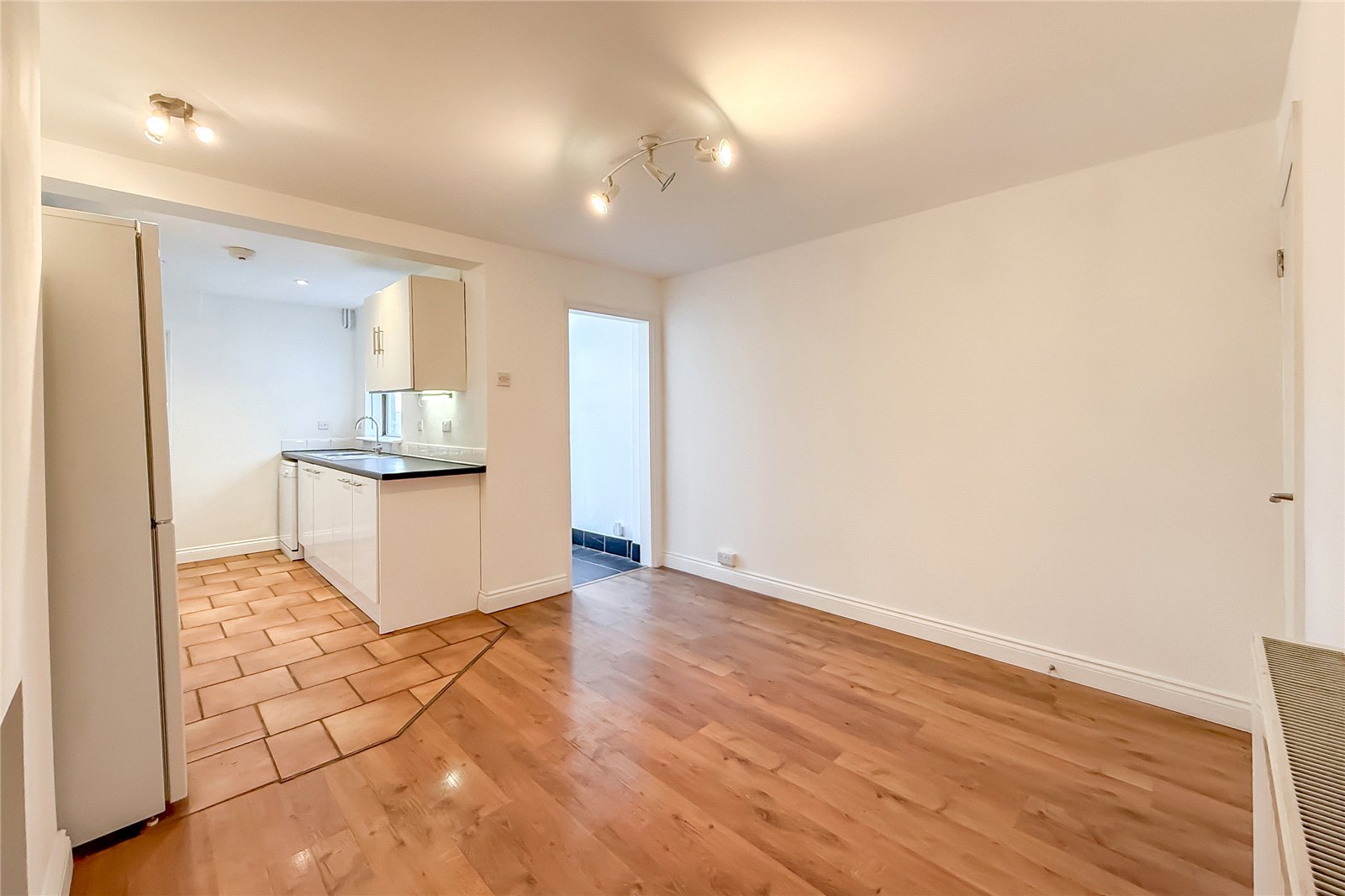 3 bed terraced house for sale in Astley Road, Hemel Hempstead, Hertfordshire, HP1 - Property Image 15