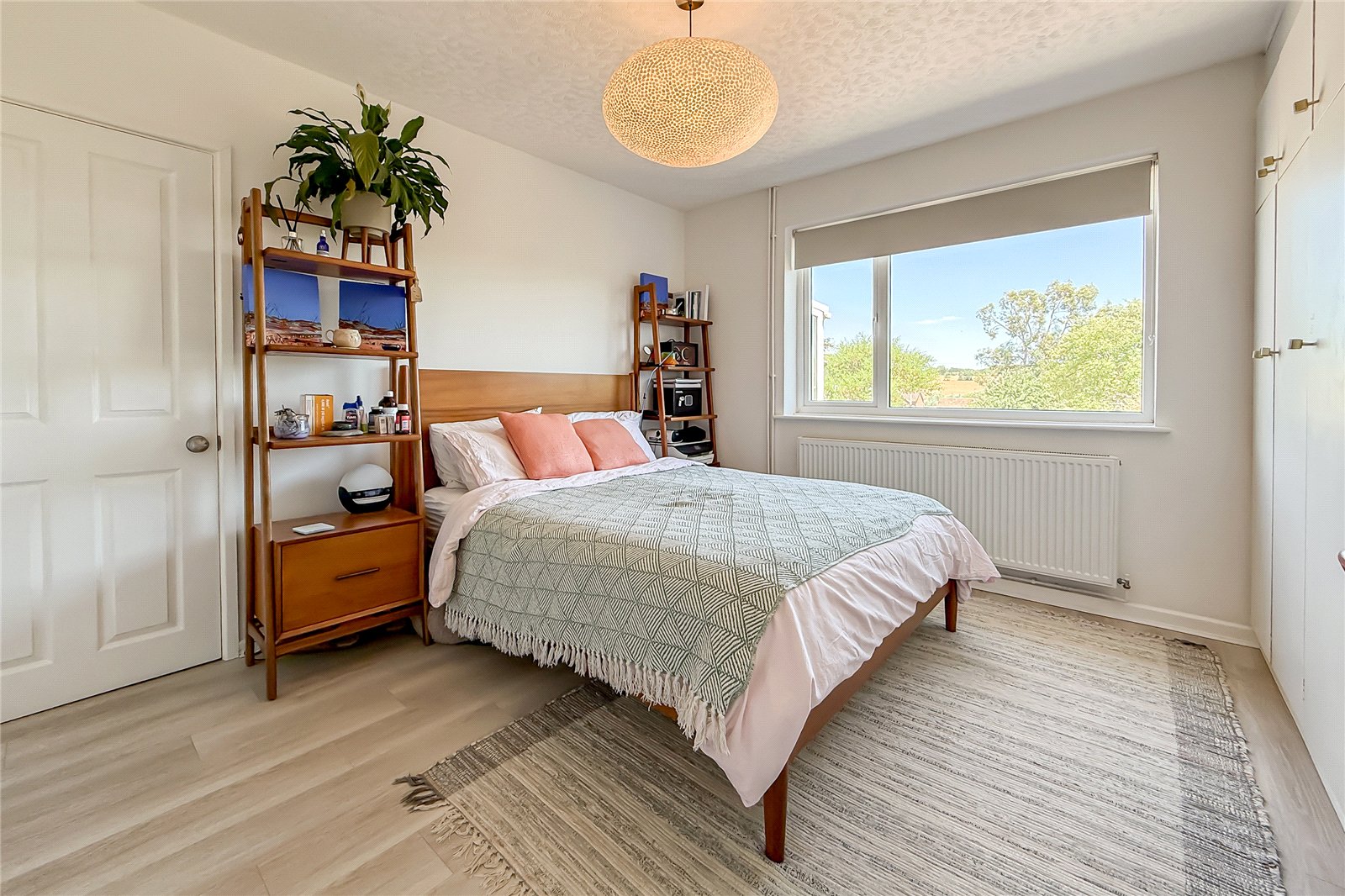 2 bed semi-detached bungalow for sale in Moorland Road, Harpenden, Hertfordshire, AL5 - Property Image 6
