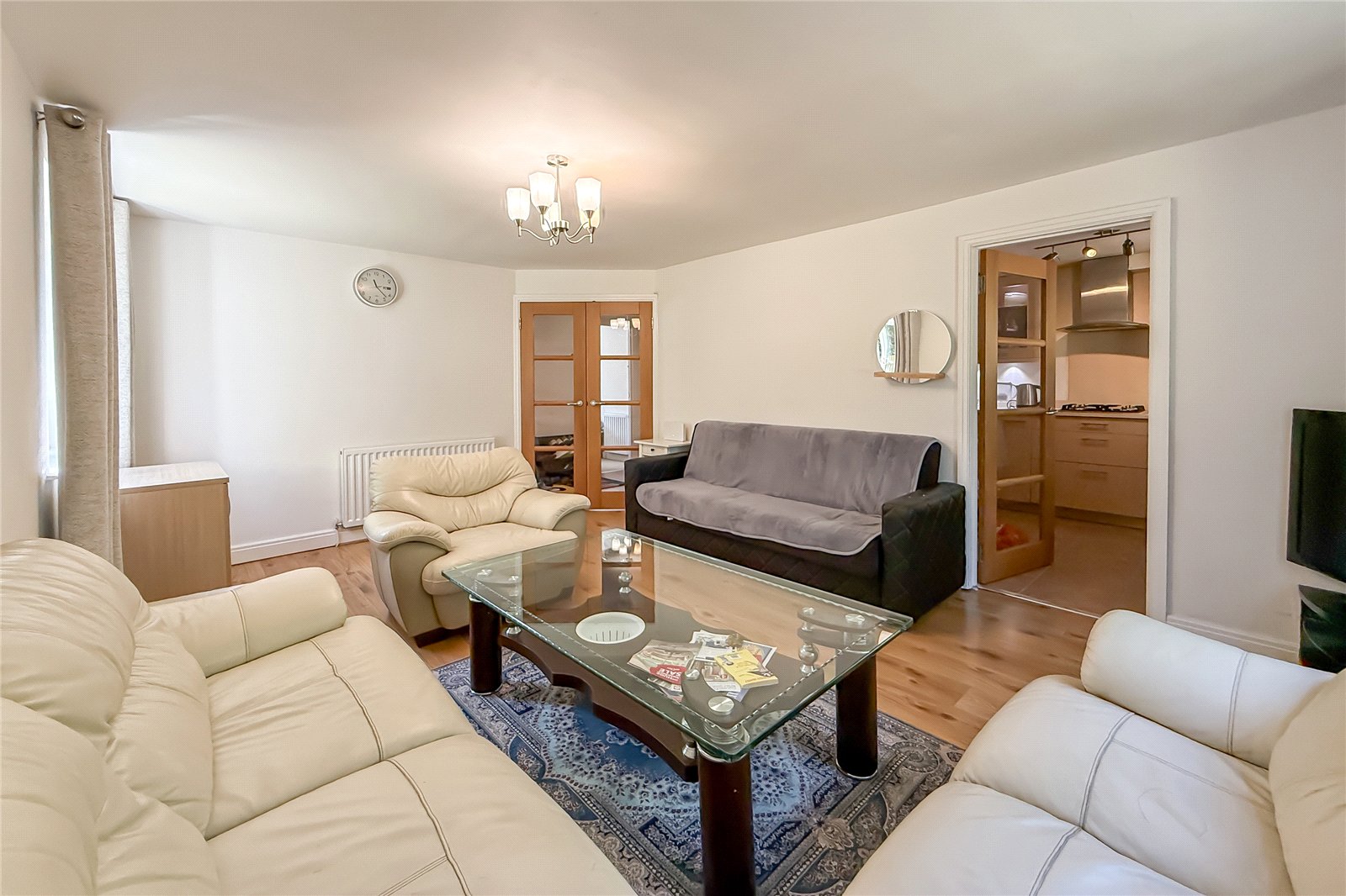 2 bed ground floor flat for sale in Douglas Road, Harpenden, Hertfordshire, AL5  - Property Image 3
