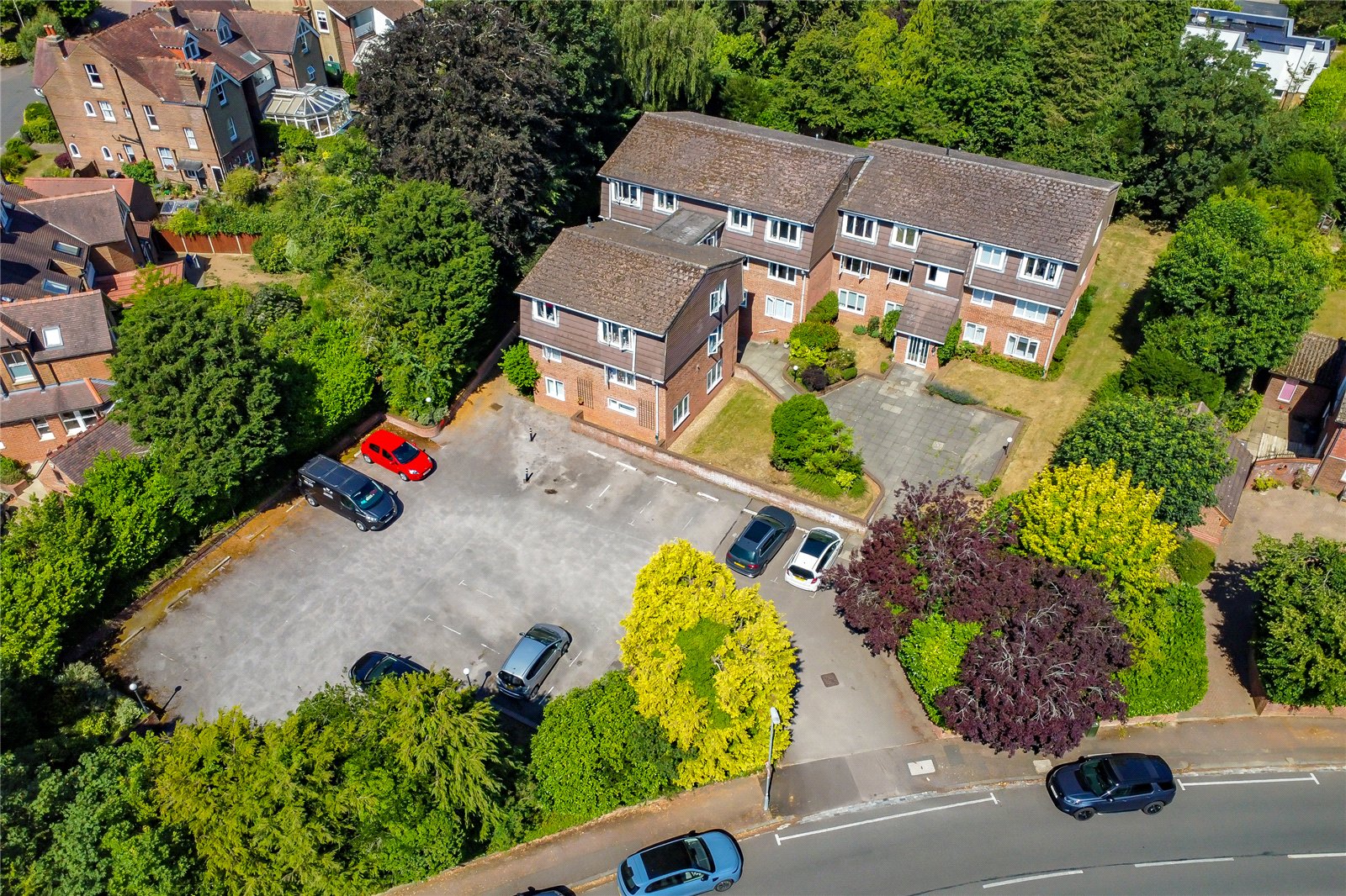 2 bed ground floor flat for sale in Douglas Road, Harpenden, Hertfordshire, AL5  - Property Image 11
