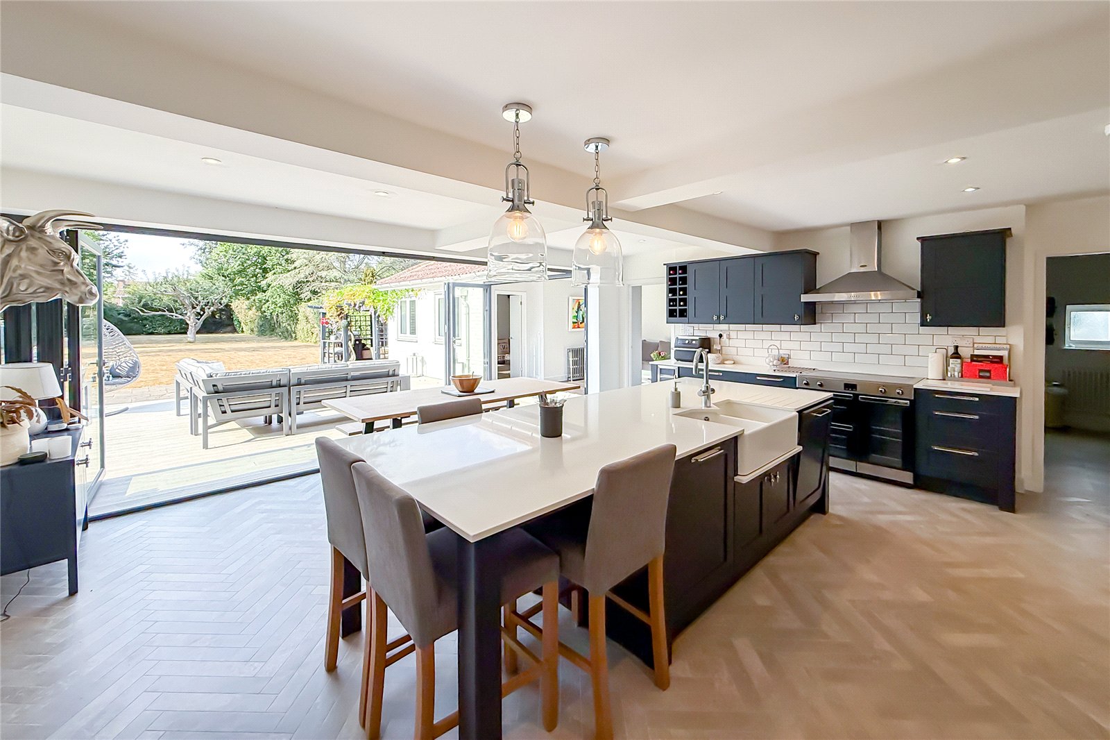4 bed detached house for sale in Blackmore Way, Blackmore End, Hertfordshire, AL4  - Property Image 4