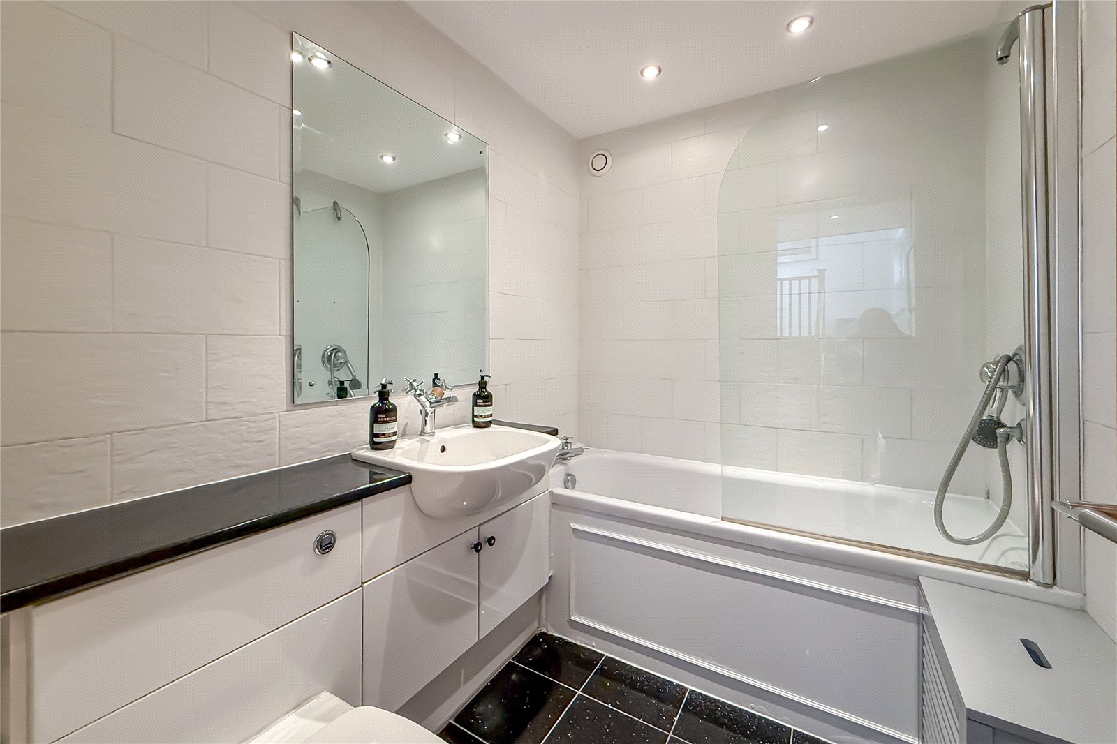 4 bed detached house for sale in Southview Road, Harpenden, Hertfordshire, AL5 - Property Image 9