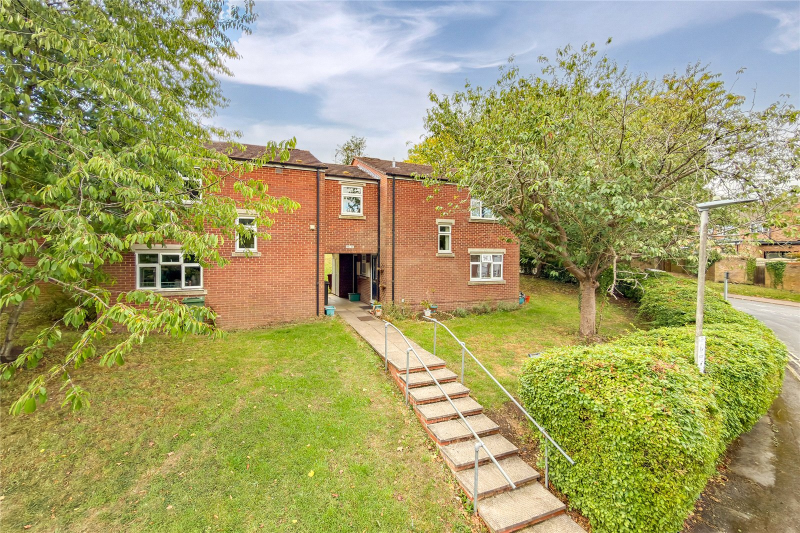 1 bed ground floor flat for sale in Waldegrave Park, Harpenden, Hertfordshire, AL5 - Property Image 9