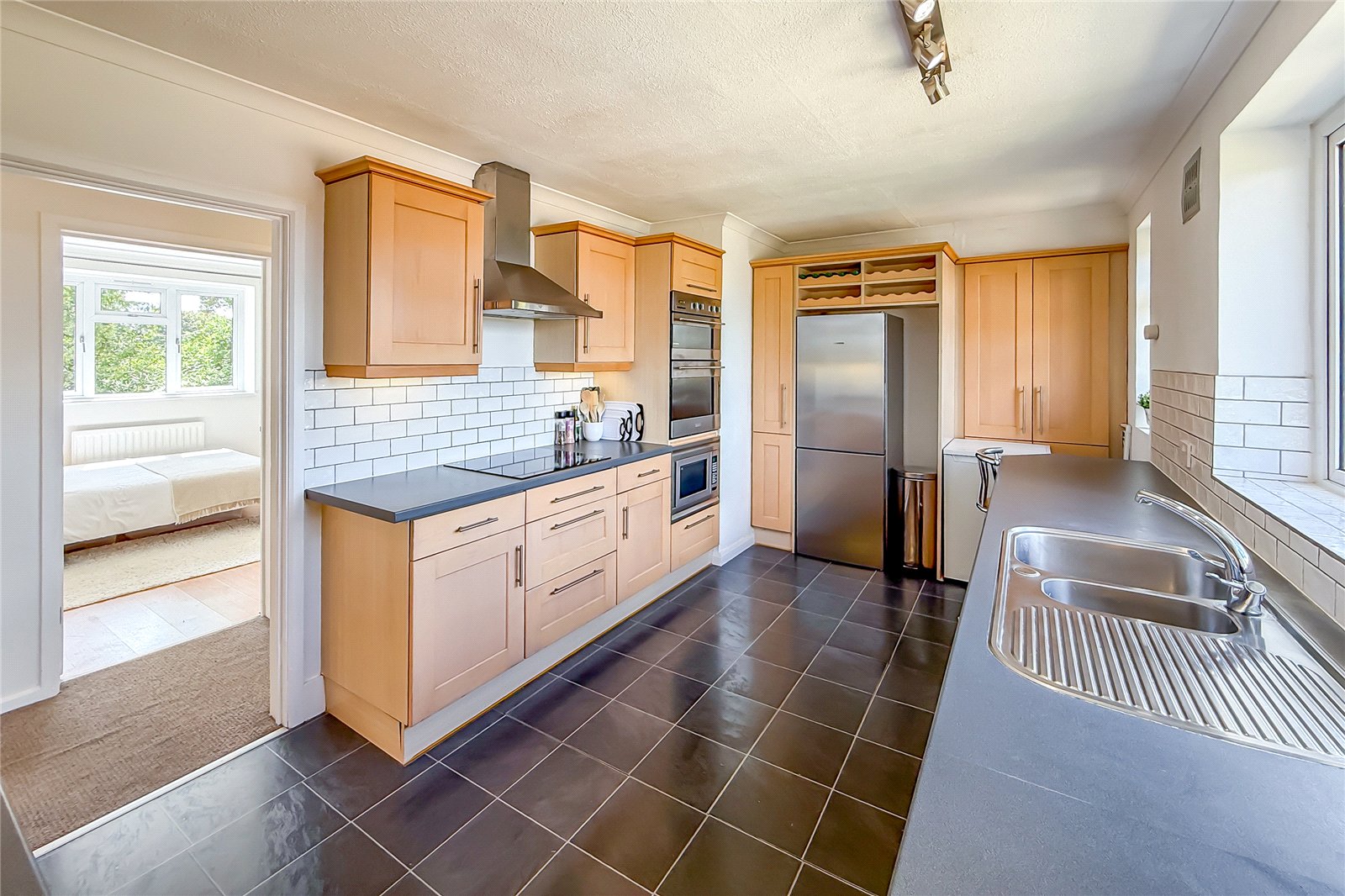 2 bed maisonette for sale in Caesars Road, Wheathampstead, Hertfordshire, AL4  - Property Image 6