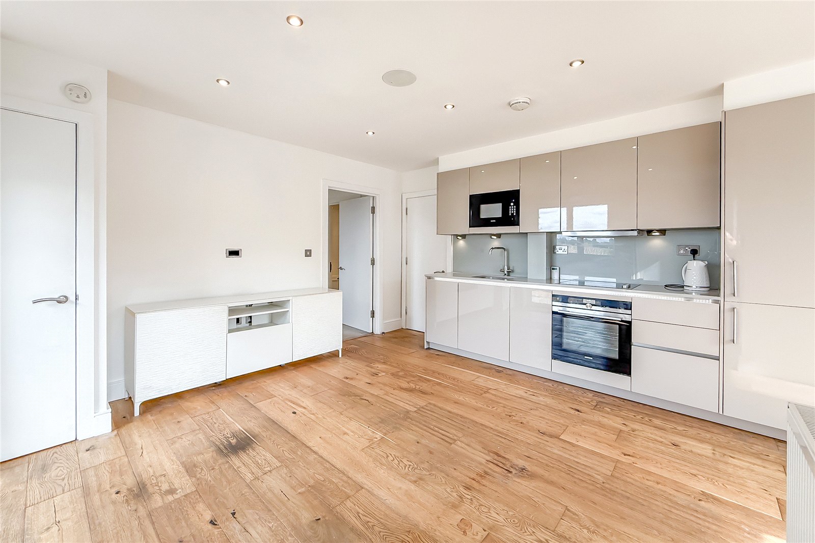 1 bed ground floor flat for sale in Luton Road, Harpenden, Hertfordshire, AL5 - Property Image 5