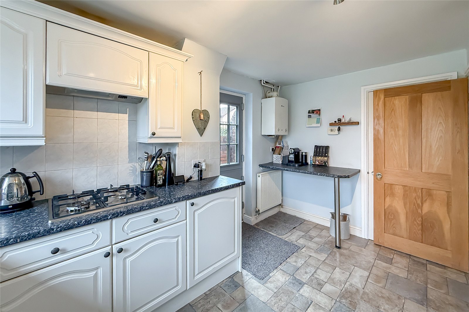 3 bed detached house for sale in Mayfair Close, St. Albans, Hertfordshire, AL4 - Property Image 3