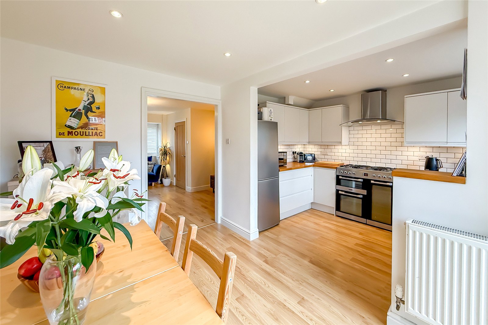 3 bed end of terrace house for sale in Elizabeth Court, St. Albans, Hertfordshire, AL4  - Property Image 3