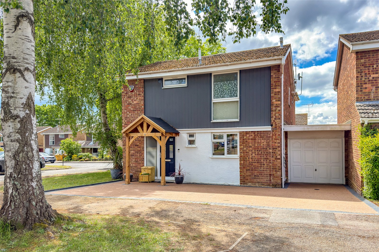 4 bed detached house for sale in Hadrian Close, St. Albans, Hertfordshire, AL3  - Property Image 1