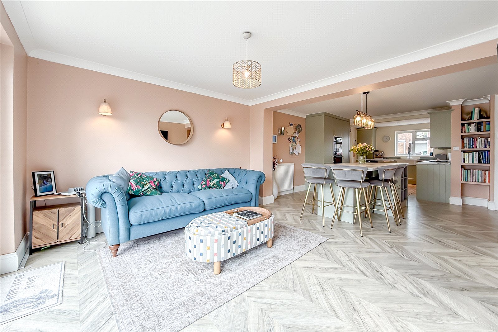 4 bed detached house for sale in Hadrian Close, St. Albans, Hertfordshire, AL3  - Property Image 4