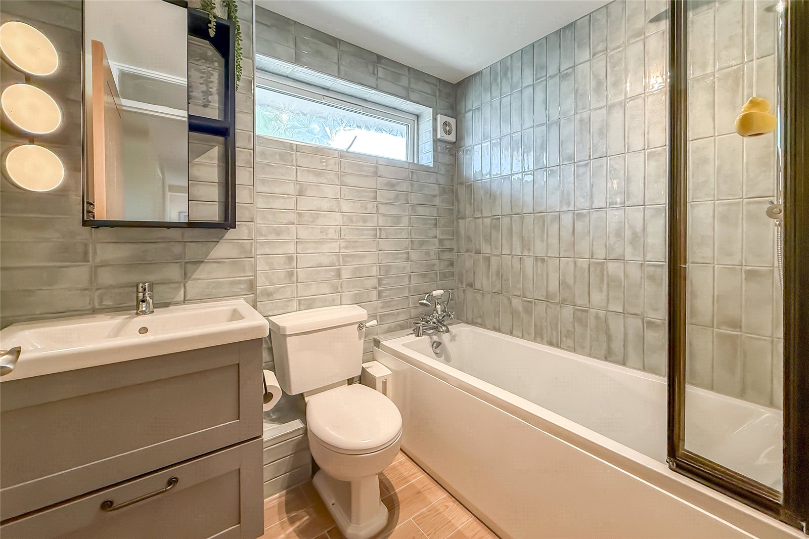 4 bed detached house for sale in Hadrian Close, St. Albans, Hertfordshire, AL3  - Property Image 8