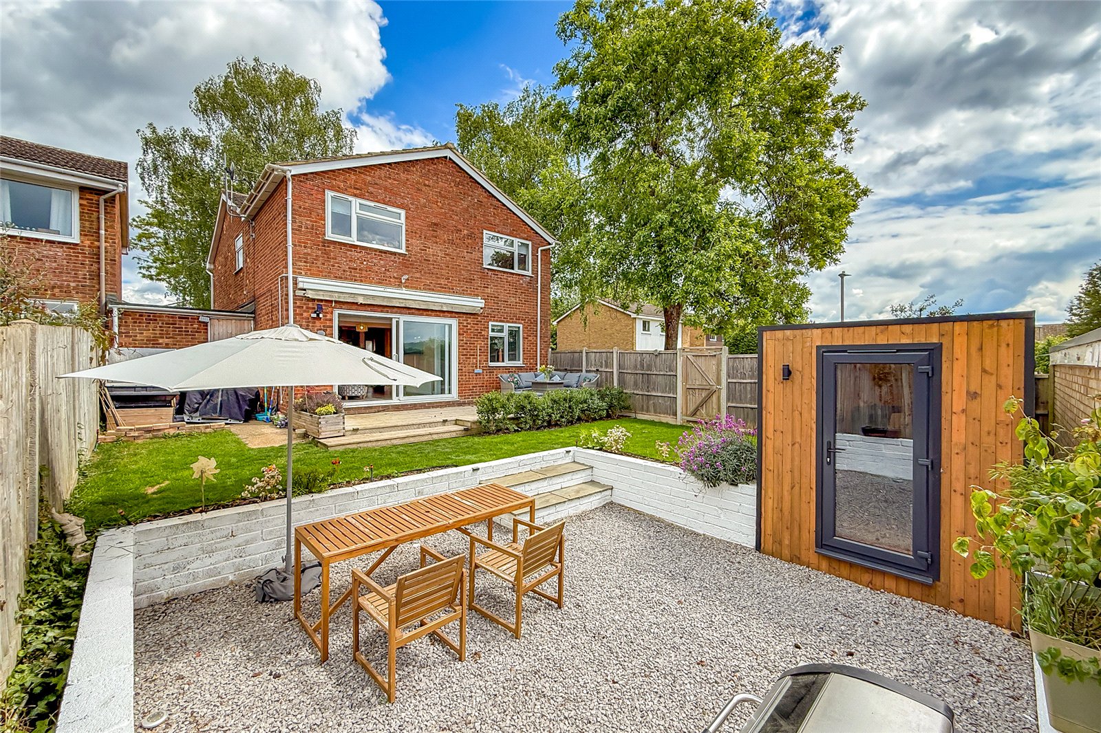 4 bed detached house for sale in Hadrian Close, St. Albans, Hertfordshire, AL3  - Property Image 12
