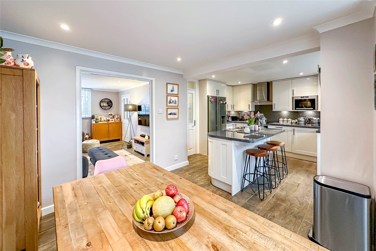 4 bed semi-detached house for sale in Canberra Close, St. Albans, Hertfordshire, AL3  - Property Image 8